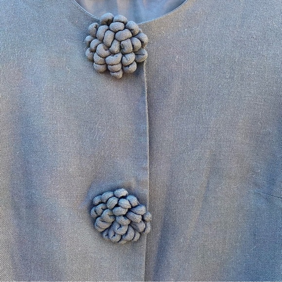 Vintage 50s cropped black jacket with 3/4 length sleeves big buttons, size small - Picture 11 of 12